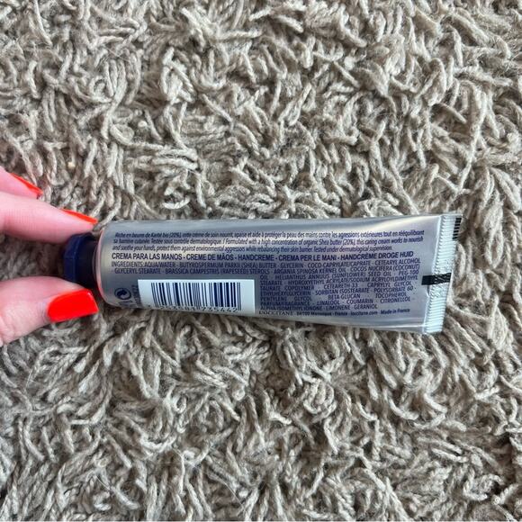 L'Occitane Shea Butter Hand Cream - Picture 3 of 4